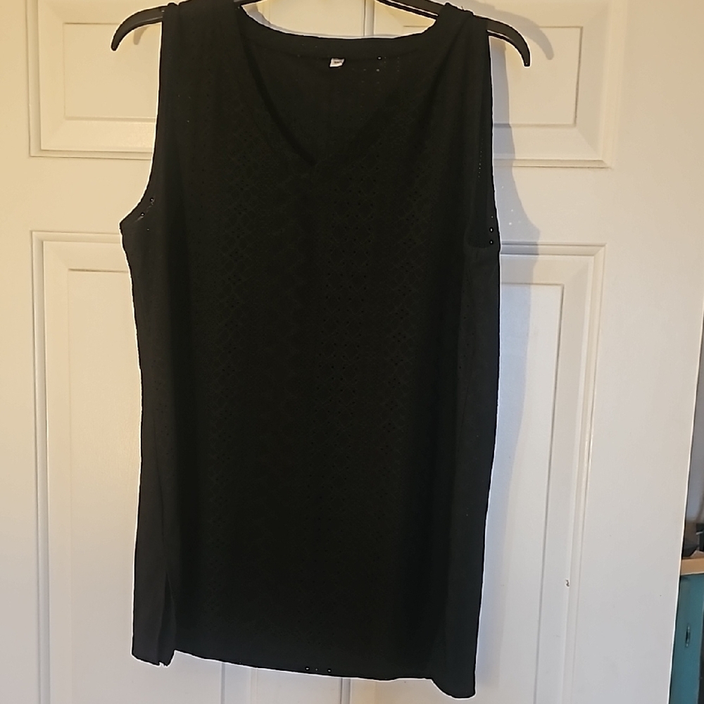 Black Sleeveless Top
